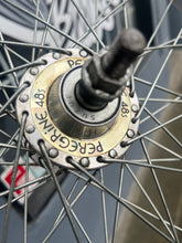 Load image into Gallery viewer, Peregrine HP-48s (1983)