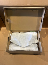 Load image into Gallery viewer, **New Old Stock** Etnies Jameson VULC - Grey / White - size 9.0 -Nthan Williams colourway