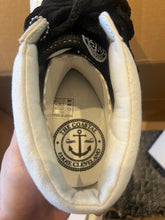 Load image into Gallery viewer, **NOS Lotek Coastal Shoes - Size 10 - White **NOS