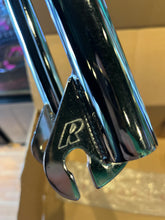 Load image into Gallery viewer, NOS Robinson Racing 24” Cruiser Fork 1” Threaded