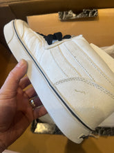 Load image into Gallery viewer, **NOS Lotek Coastal Shoes - Size 10 - White **NOS