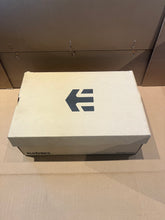 Load image into Gallery viewer, **New Old Stock** Etnies Jameson VULC - Grey / White - size 9.0 -Nthan Williams colourway