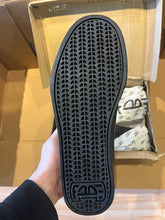 Load image into Gallery viewer, **NOS Fade Footwear / Bonedeth Collab Shoes size 9.5 **NOS