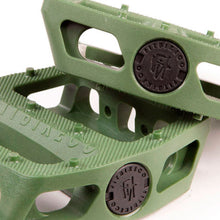 Load image into Gallery viewer, Fit Bike Co MAC PC Pedals - Army Green