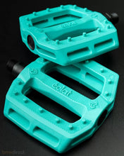 Load image into Gallery viewer, Eclat Slash Nylon Pedals - Teal
