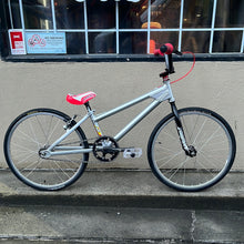 Load image into Gallery viewer, ** USED ** Powerlite P19 JR