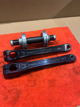 Load image into Gallery viewer, Odyssey Black Widow Cranks w USA BB - 175mm - Black - **USED**

