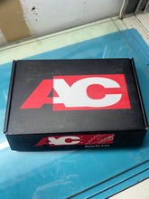 Load image into Gallery viewer, AC Mini Le Cranks - Isis Bottom Bracket - Black
