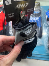 Load image into Gallery viewer, Fly Racing 907 Race Gloves
