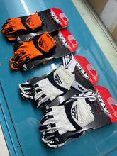 Load image into Gallery viewer, Fly Racing F-16 Race Gloves Size YS-1 / 3XS (SOOOO TINY)
