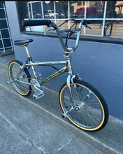 Load image into Gallery viewer, 1996 Mongoose Hooligan
