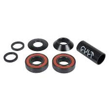 Load image into Gallery viewer, Cult &quot;19 mm&quot; Mid Bottom Bracket Kit - Black
