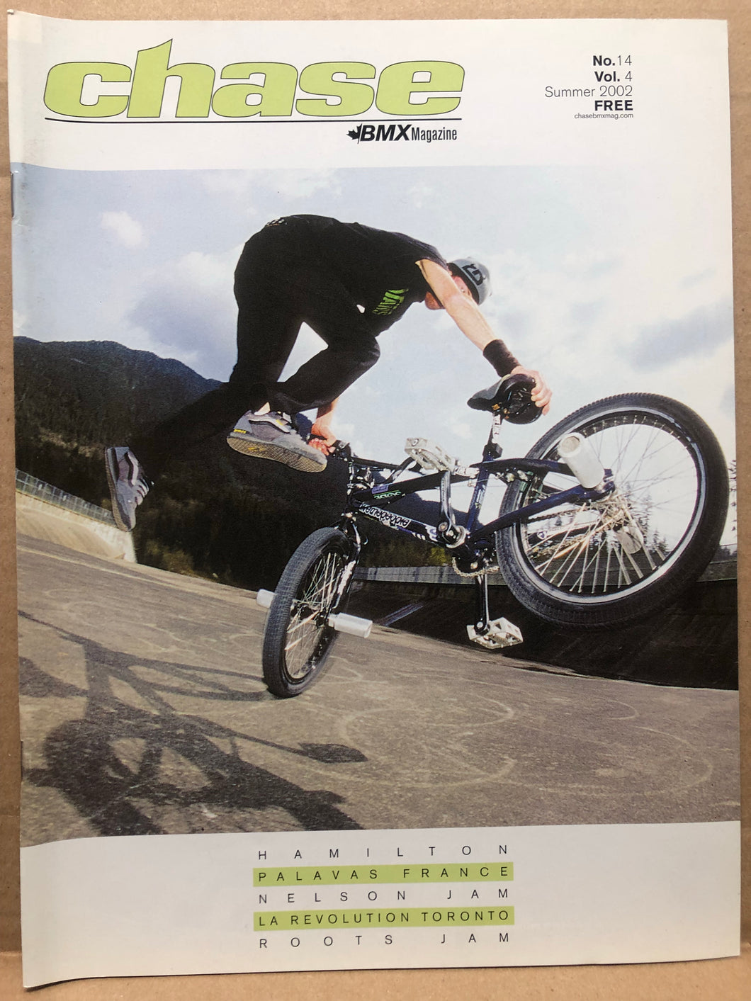 Chase BMX Magazine Vol. 4 No. 14 Summer 2002