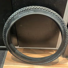 Load image into Gallery viewer, S&amp;M Mainline midschool tire
