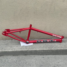 Load image into Gallery viewer, Dirt Bros Indusrty Trail R Park Frame NOS 20.5”
